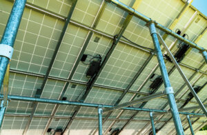 ¿Qué función cumple el inversor dentro de nuestra instalación fotovoltaica de autoconsumo?